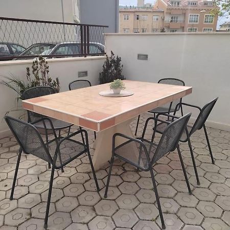 Apartment Dora-100M From The Central Beach Makarska Exteriör bild