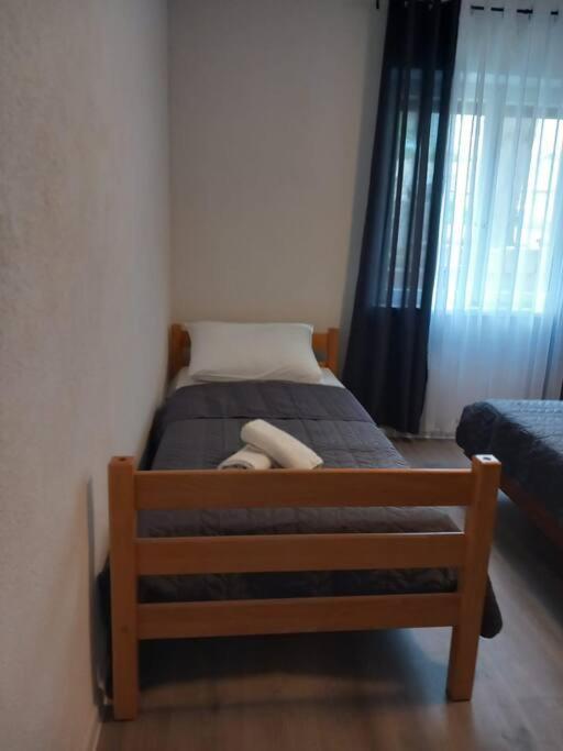 Apartment Dora-100M From The Central Beach Makarska Exteriör bild